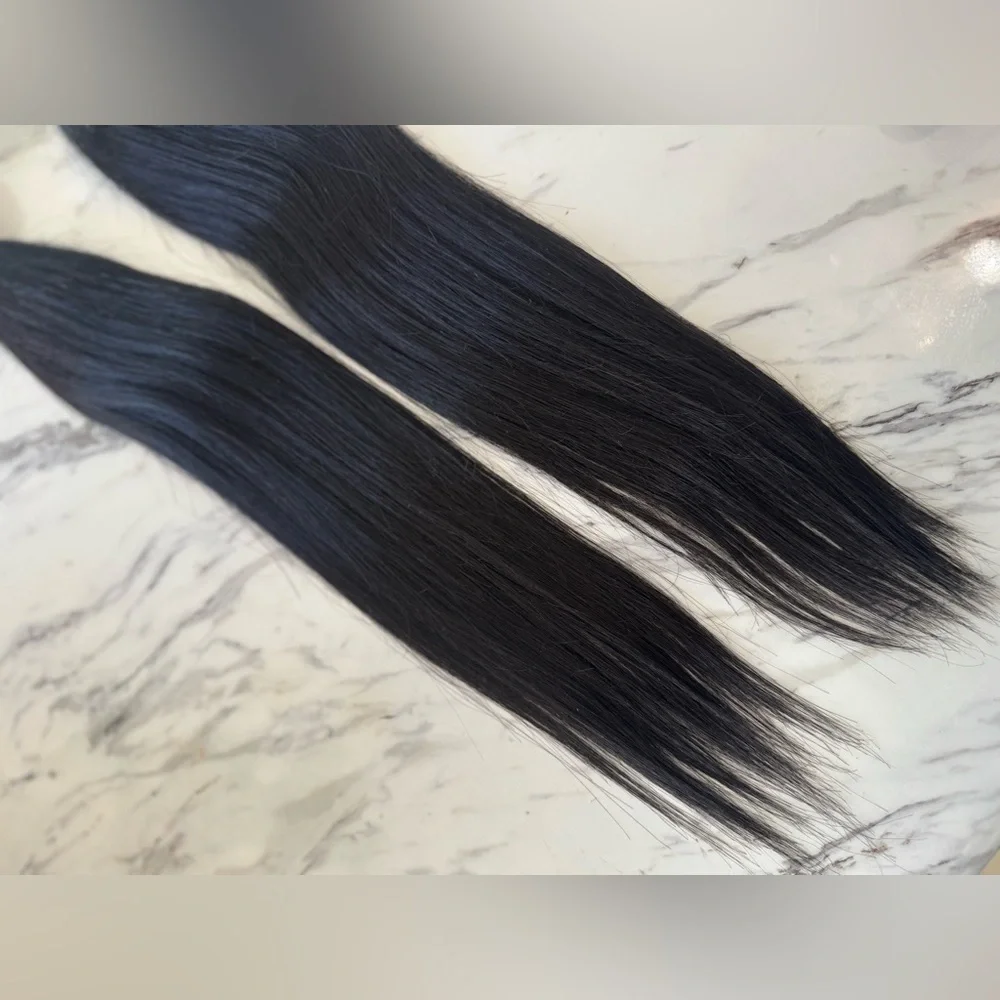 20” Black Human Hair Blend Weft Extensions – Soft Straight Bundles